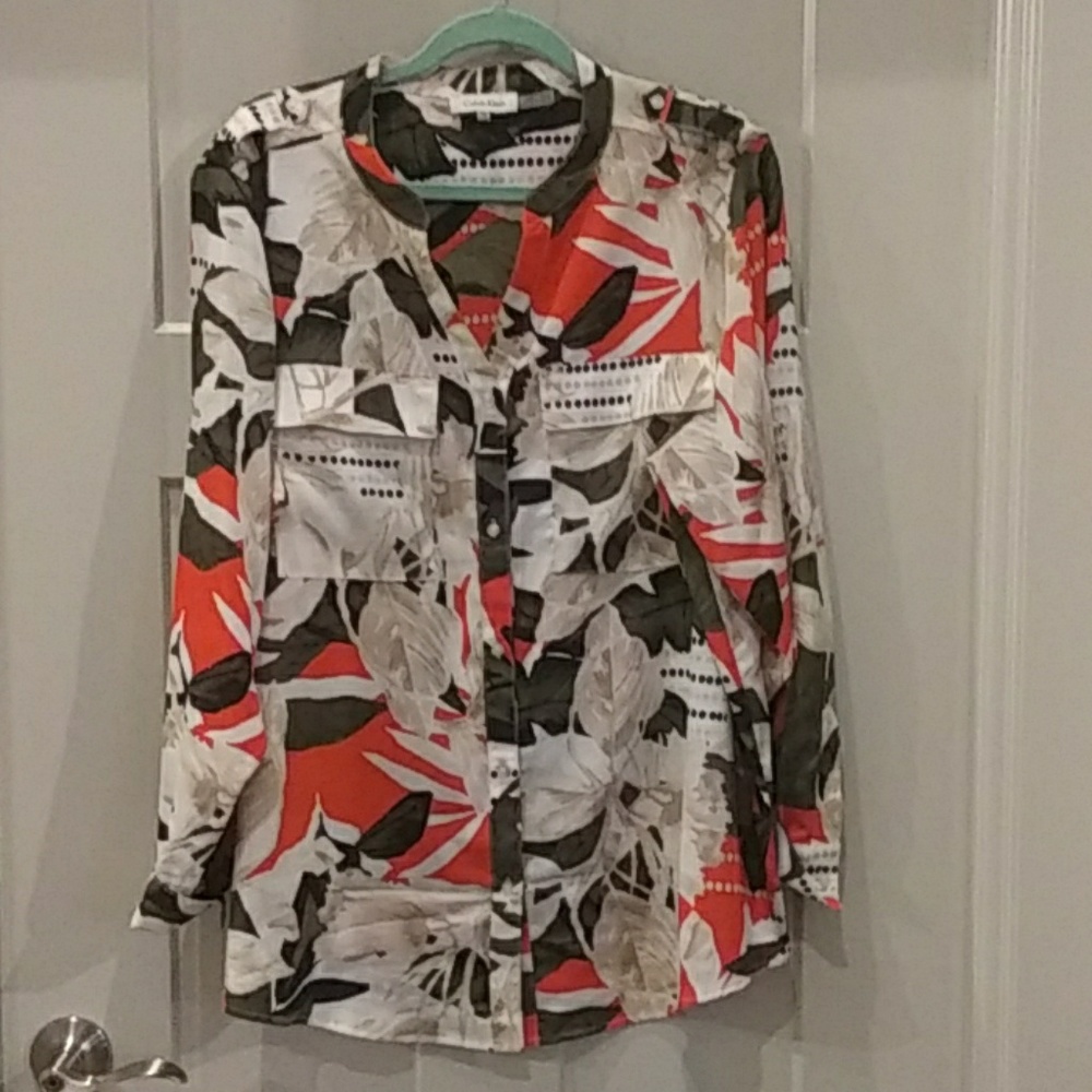 1x Calvin Klein dress shirt